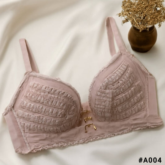 Elegant Lace Padded Bra – Comfort & Support