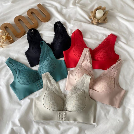 Lace-Trimmed Comfort Bra – Seamless & Supportive