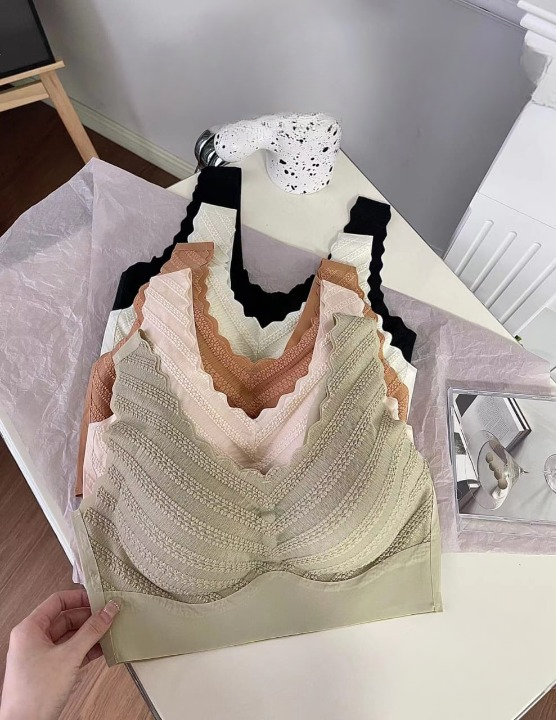 Scallop Edge Comfort Bra